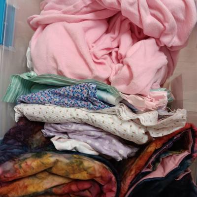 VARIETY OF SEWING MATERIAL