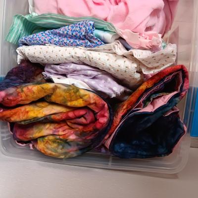 VARIETY OF SEWING MATERIAL