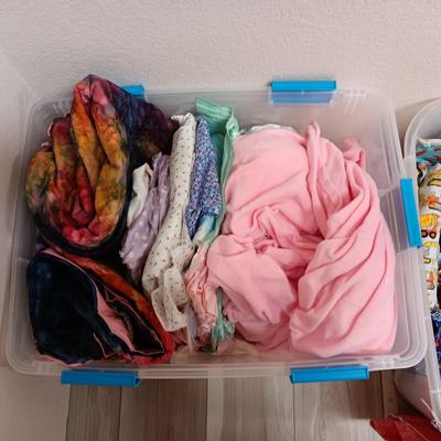 VARIETY OF SEWING MATERIAL