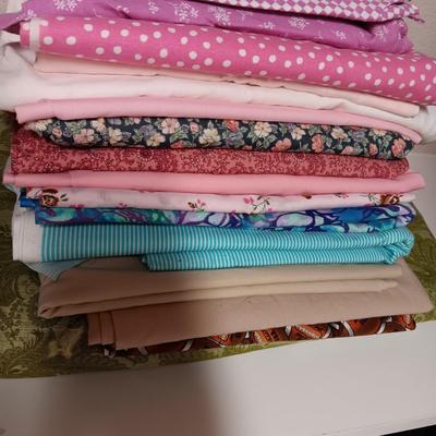 VARIETY OF SEWING MATERIAL
