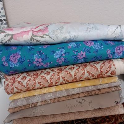 AN ASSORTMENT OF SEWING MATERIAL