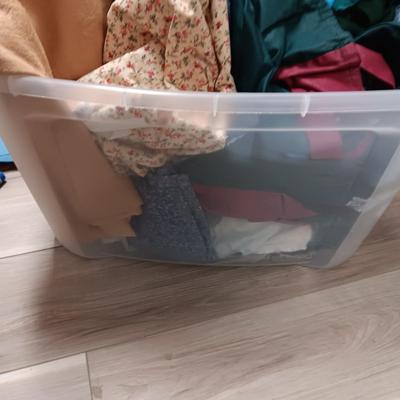 VARIETY OF SEWING MATERIAL