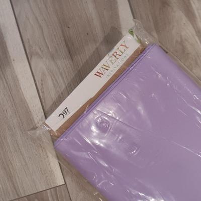 WALL QUILT AND LARGE AMOUNT OF SEWING MATERIAL