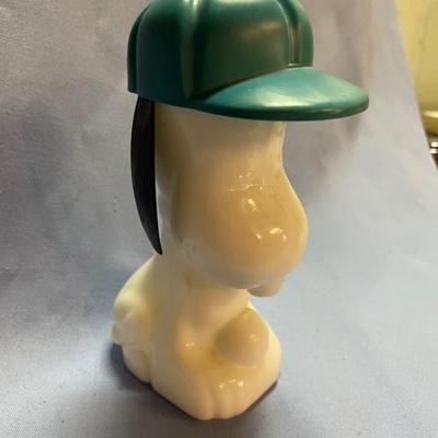Avon Snoopy