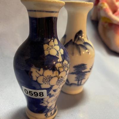 Blue & white porcelain vases