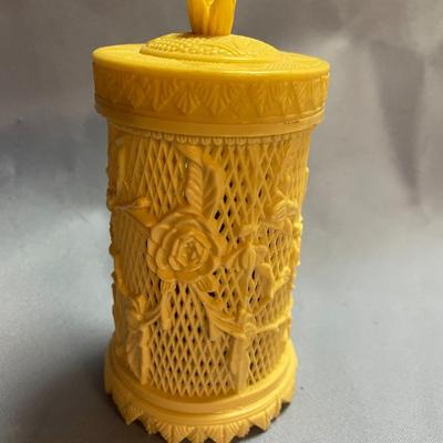Plastic hors d’oeuvres coctail fork holder