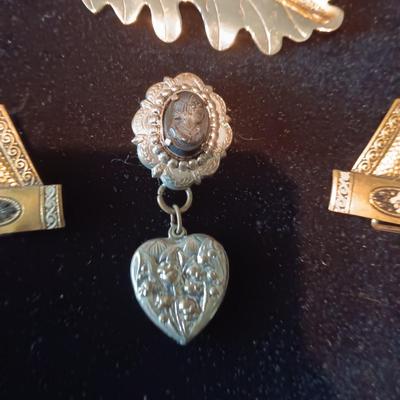 CAMEO COLLAR CLIP, 2 CLIPS FROM GERMANY AND BROOCHES