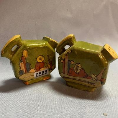 Green salt & pepper shakers