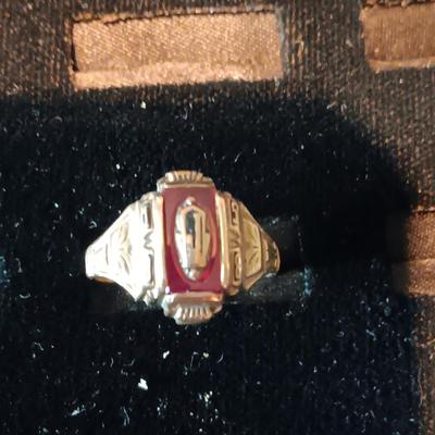 10K CLASS RING FROM 1958