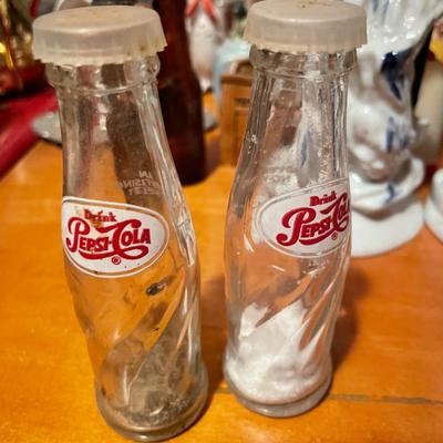 Salt & pepper shakers