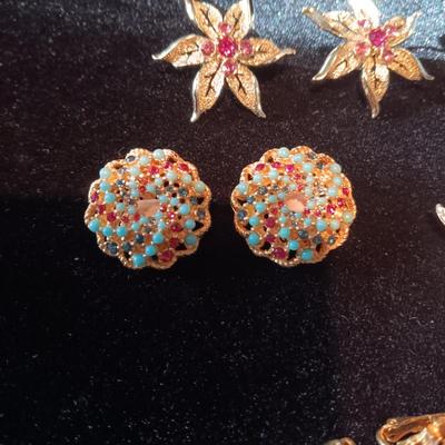 VINTAGE CLIP AND SCREW BACK EARRINGS