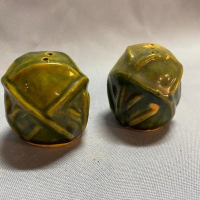 Salt & pepper shakers