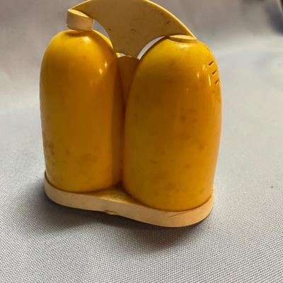 MCM pin on plastic shakers