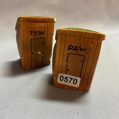 Outhouse salt & pepper shakers