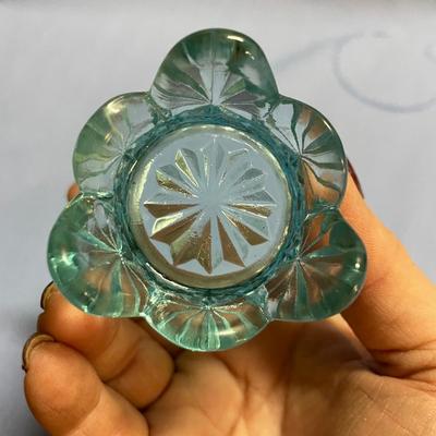 Fenton Daisy & Button toothpick holder