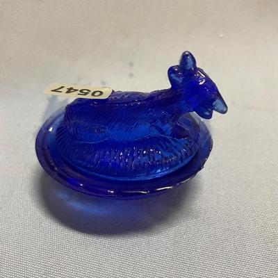 Cobalt blue calf on a nest salt cellar