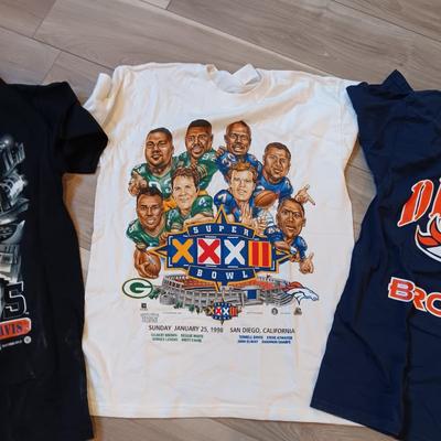 MEDIUM SIZE DENVER BRONCO T-SHIRTS