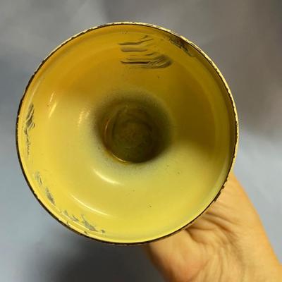 Hurricane lamp