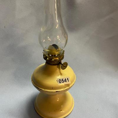 Hurricane lamp