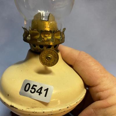 Hurricane lamp