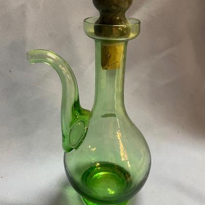 Vtg glass decanter