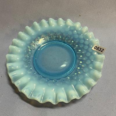 Opalescent hobnail pinch ribbon edge