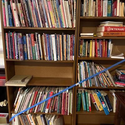 Huge Lot Crafting Books - Jewelry, Quilts, Paper, Sewing, Embroidery, Crafting