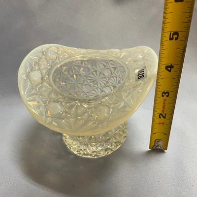 Fenton Daisy &button top hat