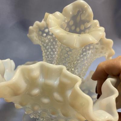 Fenton hobnail ruffled 3 horn emergency