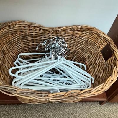 821 Double Basket with Handles and Hangers