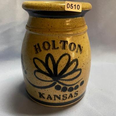 Holton crock vase