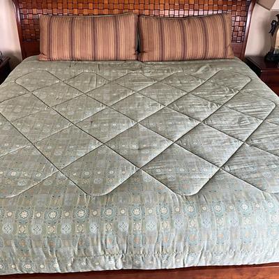 823 Royal Sateen Comforter Set with Two Sets of King Sheets
