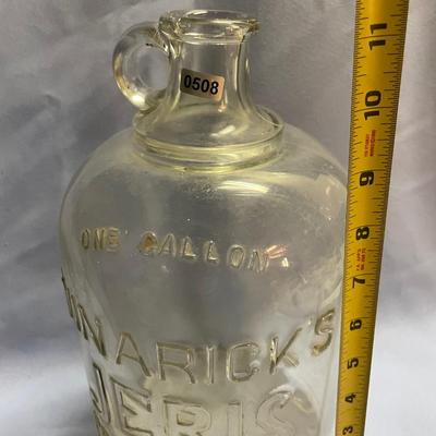 Winarick’s Jeri hair tonic glass jar