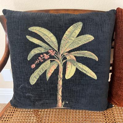 829 Pair of Palm Tree Decorative Pillows