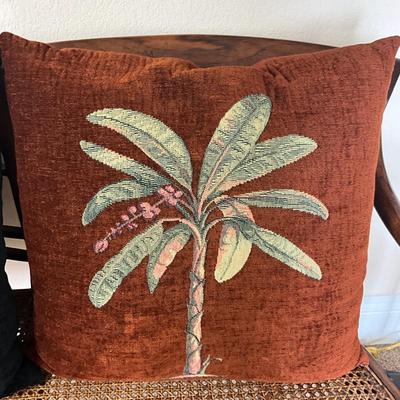829 Pair of Palm Tree Decorative Pillows