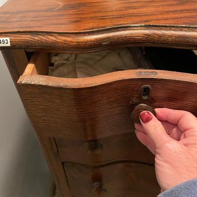 Antique dresser w/ mirror