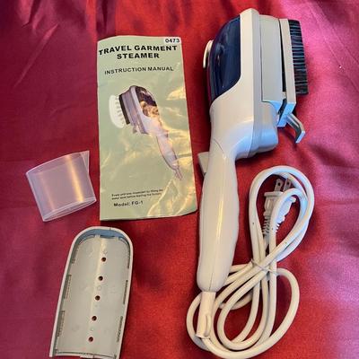 Travel steamer