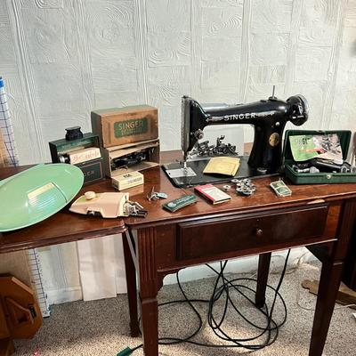 Antique Singer Sewing Machine w. Accessories, Boxes, Tools, Singer Ephemera, Manuals