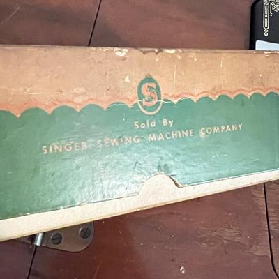 Antique Singer Sewing Machine w. Accessories, Boxes, Tools, Singer Ephemera, Manuals