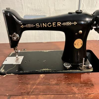 Antique Singer Sewing Machine w. Accessories, Boxes, Tools, Singer Ephemera, Manuals