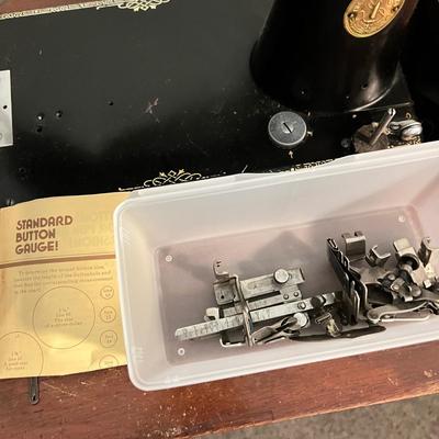 Antique Singer Sewing Machine w. Accessories, Boxes, Tools, Singer Ephemera, Manuals