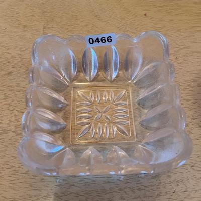 2 dresser trinket dishes