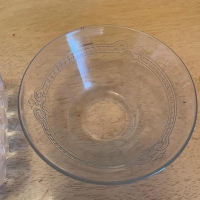 2 dresser trinket dishes