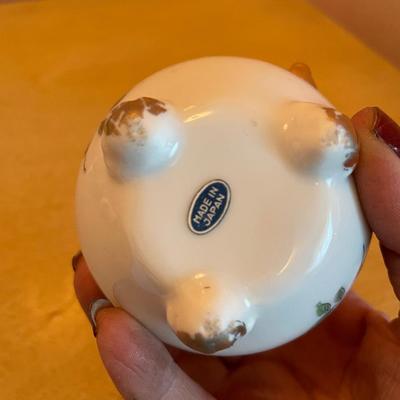 Oriental footed porcelain incense burner