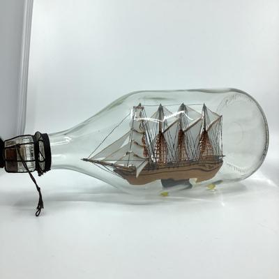907 Ship in the Bottle and Faux Leather Box