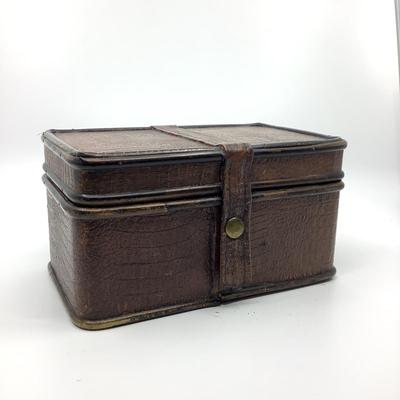907 Ship in the Bottle and Faux Leather Box