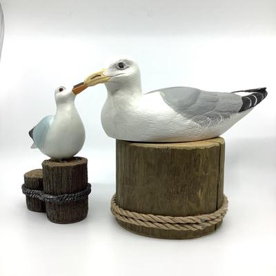 918 Pair of Decorative Seagulls