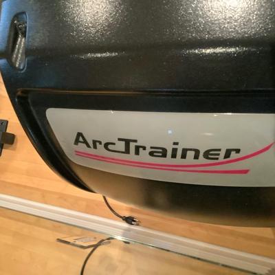 928 Cybex Elliptical Arc Trainer Model 610A