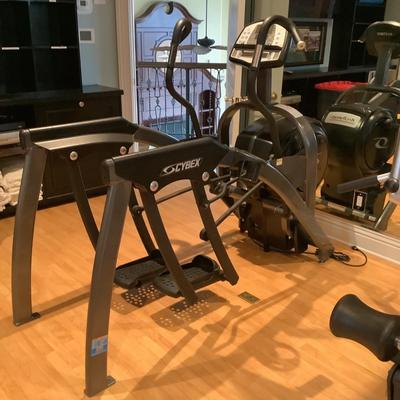 928 Cybex Elliptical Arc Trainer Model 610A