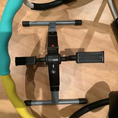 931 Misc. Exercise Equipment Lot